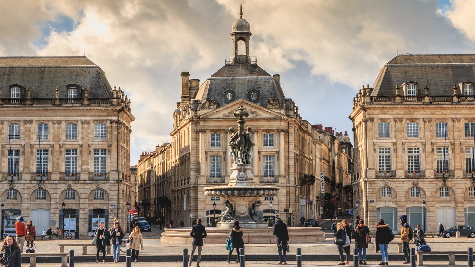 La Place de Bordeaux explained: what it is and how it works